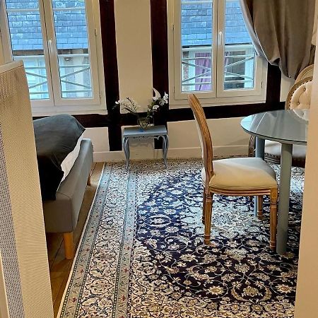 La Parenthese Du Capucin Lägenhet Honfleur Exteriör bild