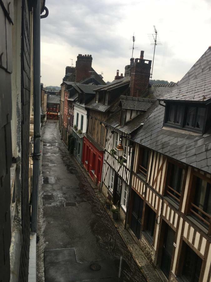 La Parenthese Du Capucin Lägenhet Honfleur Exteriör bild